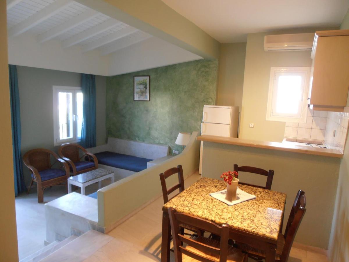 Frosini Gardens Otel Kassiopi Dış mekan fotoğraf