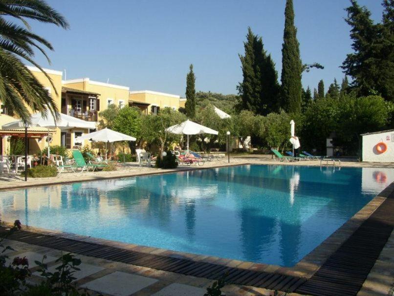 Frosini Gardens Otel Kassiopi Dış mekan fotoğraf